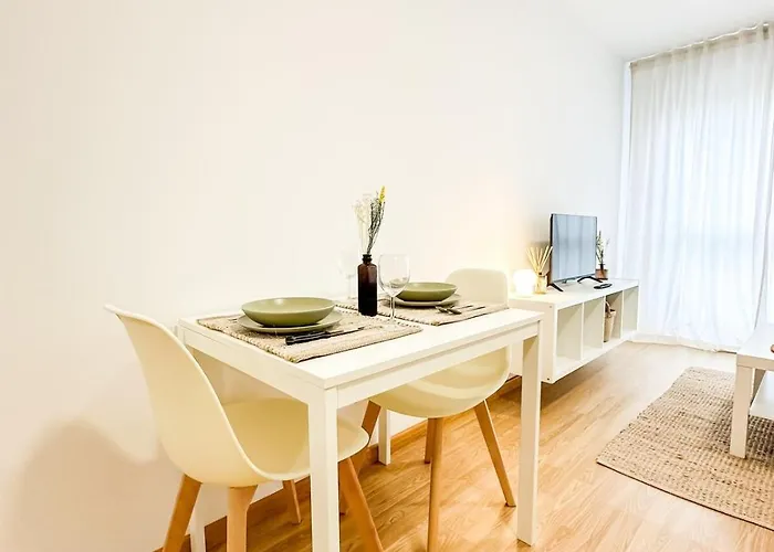 Apartment A Covina By Aloga Cee