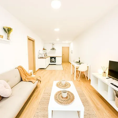 A Covina By Aloga * ثي