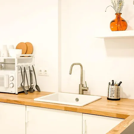 A Covina By Aloga Apartment